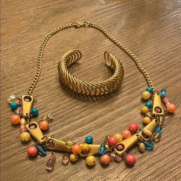 VTG Gold and Multicolor Beaded statement Necklace and Bracelet Set - Picture 1 of 11
